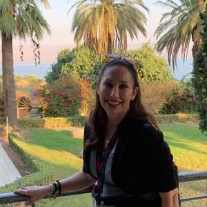 Meet your Posher, Angela